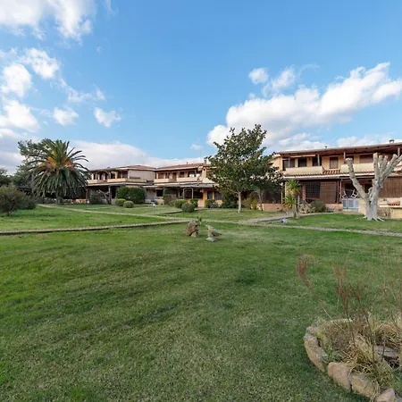 Bluegreen House With Shared Pool מרינלה