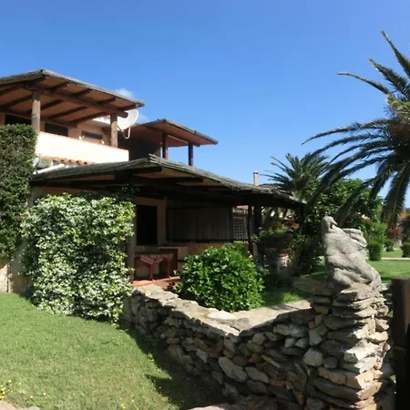 Bluegreen House With Shared Pool * מרינלה
